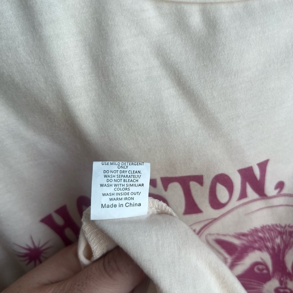 Women’s “Houston, I have so many problems” Raccoon Astronaut Tank Top - Size 1XL - Picture 4 of 5